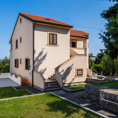 Apartment Downtown Dorian And Nadia Opatija